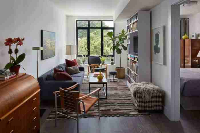 How to decorate a long narrow laundry room